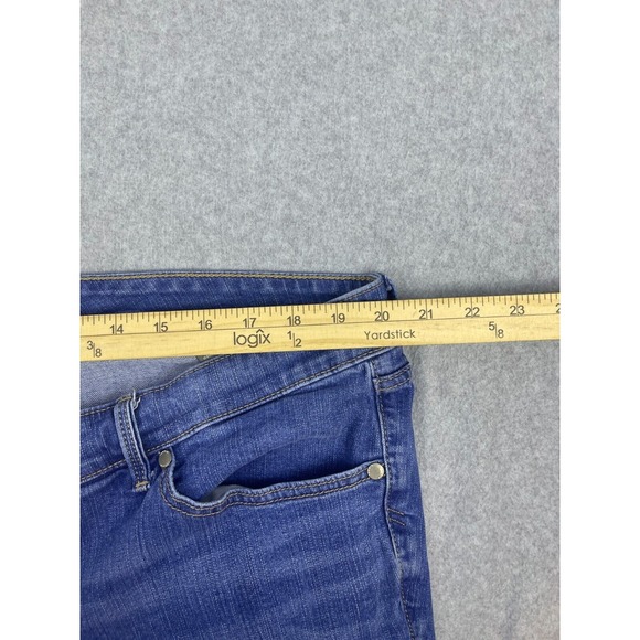 Torrid Jeans Women's 18 R Blue Tapered Leg Med Wash Mid Rise Feel The Fit - Picture 7 of 10